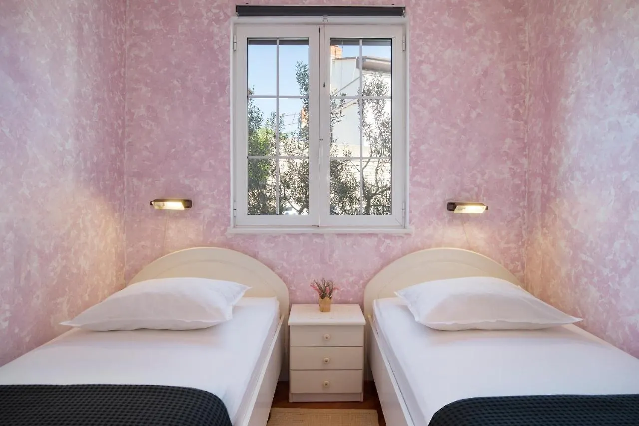 La Casa Ingrid - Couple'S Paradise Banjole 3*,  Kroatien